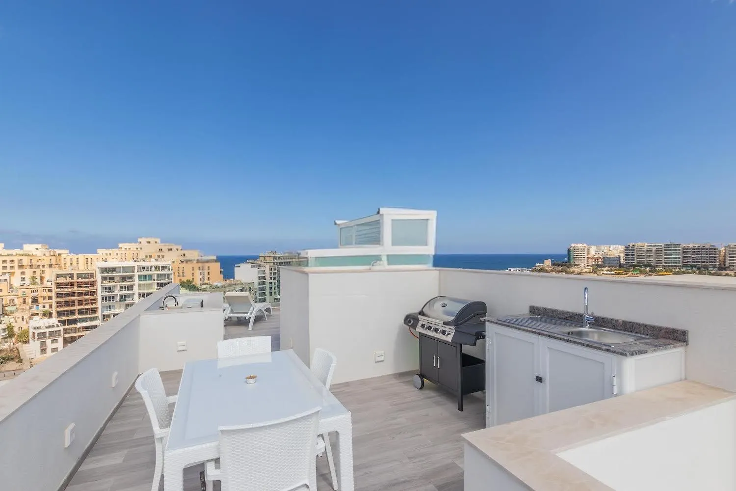 The Penthouse Apartment Saint Julian's Malta